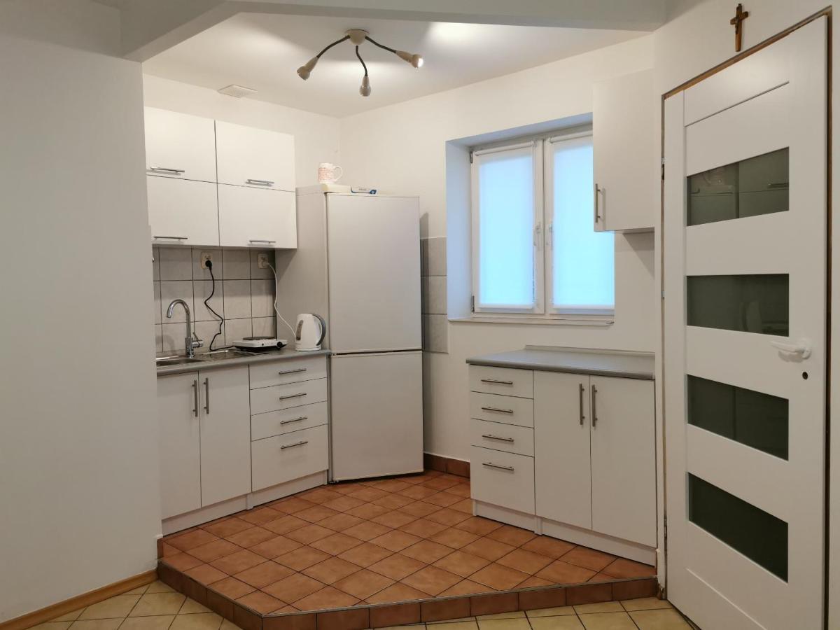 White Apartment Jablonna  Luaran gambar